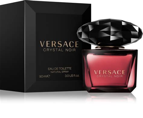 Crystal Noir Eau de Toilette Versace za žene.